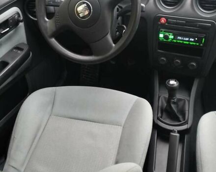 Сірий Сеат Ibiza, об'ємом двигуна 1.4 л та пробігом 300 тис. км за 3600 $, фото 7 на Automoto.ua