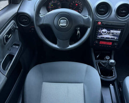 Серый Сеат Ибица, объемом двигателя 1.2 л и пробегом 151 тыс. км за 3500 $, фото 32 на Automoto.ua