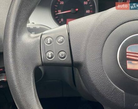 Сірий Сеат Ibiza, об'ємом двигуна 1.39 л та пробігом 211 тис. км за 4490 $, фото 21 на Automoto.ua