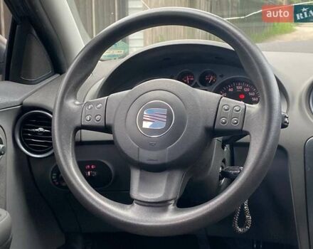 Сірий Сеат Ibiza, об'ємом двигуна 1.39 л та пробігом 211 тис. км за 4490 $, фото 12 на Automoto.ua