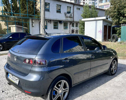 Серый Сеат Ибица, объемом двигателя 2 л и пробегом 261 тыс. км за 4200 $, фото 3 на Automoto.ua