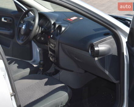 Сірий Сеат Ibiza, об'ємом двигуна 1.4 л та пробігом 204 тис. км за 4200 $, фото 15 на Automoto.ua