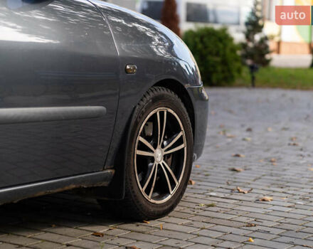 Серый Сеат Ибица, объемом двигателя 2 л и пробегом 258 тыс. км за 4600 $, фото 15 на Automoto.ua