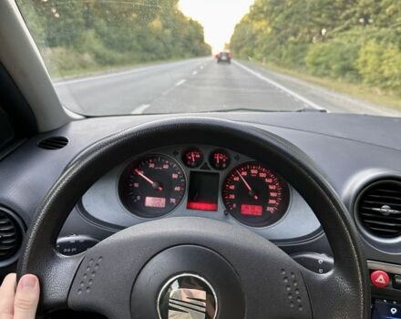 Сірий Сеат Ibiza, об'ємом двигуна 1.4 л та пробігом 168 тис. км за 6300 $, фото 15 на Automoto.ua