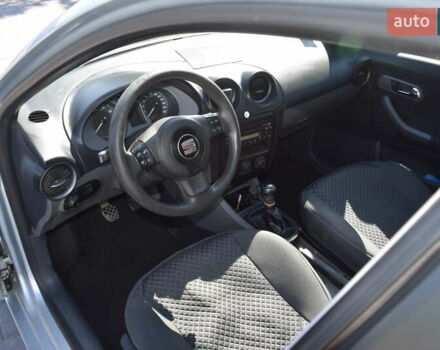 Сірий Сеат Ibiza, об'ємом двигуна 1.4 л та пробігом 204 тис. км за 4200 $, фото 13 на Automoto.ua