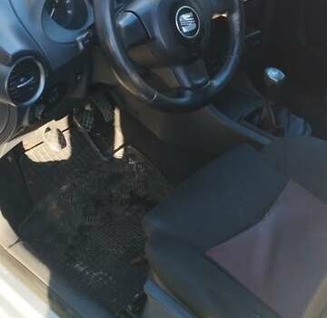 Серый Сеат Ибица, объемом двигателя 2 л и пробегом 324 тыс. км за 4300 $, фото 35 на Automoto.ua