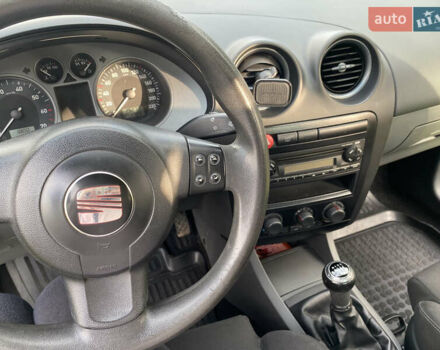 Сірий Сеат Ibiza, об'ємом двигуна 1.39 л та пробігом 192 тис. км за 4250 $, фото 4 на Automoto.ua