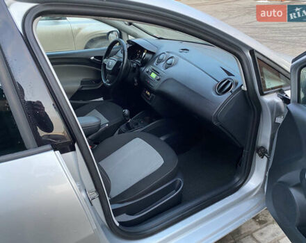 Сірий Сеат Ibiza, об'ємом двигуна 1.2 л та пробігом 257 тис. км за 5700 $, фото 17 на Automoto.ua