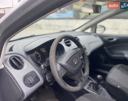 Сеат Ибица 2013 в Киеве на Automoto.ua Серый Сеат Ибица, объемом двигателя 1.39 л и пробегом 233 тыс. км за 5000 $, фото 6 на Automoto.ua