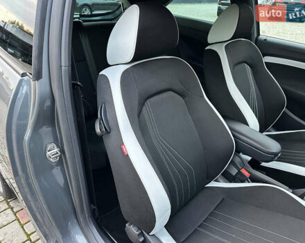 Серый Сеат Ибица, объемом двигателя 1.4 л и пробегом 197 тыс. км за 9999 $, фото 50 на Automoto.ua