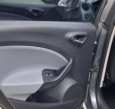 Серый Сеат Ибица, объемом двигателя 1.6 л и пробегом 156 тыс. км за 7900 $, фото 9 на Automoto.ua