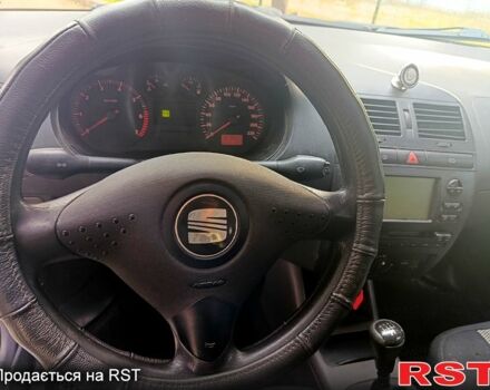 Серый Сеат Ибица, объемом двигателя 1.4 л и пробегом 219 тыс. км за 2650 $, фото 6 на Automoto.ua