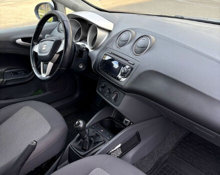 Серый Сеат Ибица, объемом двигателя 1.2 л и пробегом 186 тыс. км за 5600 $, фото 3 на Automoto.ua