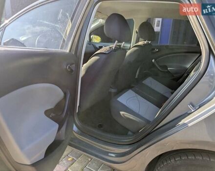 Сеат Ibiza 2015 у Харкові на Automoto.ua Сірий Сеат Ibiza, об'ємом двигуна 1.6 л та пробігом 178 тис. км за 8200 $, фото 1 на Automoto.ua