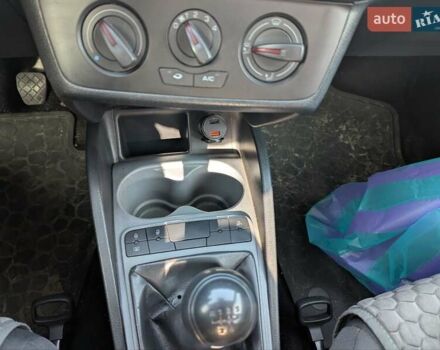 Сеат Ibiza 2015 у Харкові на Automoto.ua Сірий Сеат Ibiza, об'ємом двигуна 1.6 л та пробігом 178 тис. км за 8200 $, фото 19 на Automoto.ua