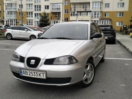 Серый Сеат Ибица, объемом двигателя 1.4 л и пробегом 300 тыс. км за 3600 $, фото 1 на Automoto.ua