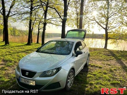 Сеат Ибица 2009 в Полтаве на Automoto.ua Серый Сеат Ибица, объемом двигателя 1.2 л и пробегом 100 тыс. км за 4400 $, фото 1 на Automoto.ua