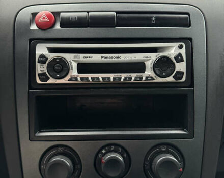 Синий Сеат Ибица, объемом двигателя 1.39 л и пробегом 281 тыс. км за 2700 $, фото 10 на Automoto.ua