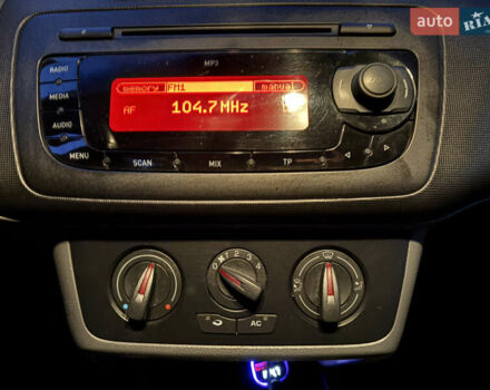 Синий Сеат Ибица, объемом двигателя 1.2 л и пробегом 278 тыс. км за 6150 $, фото 9 на Automoto.ua