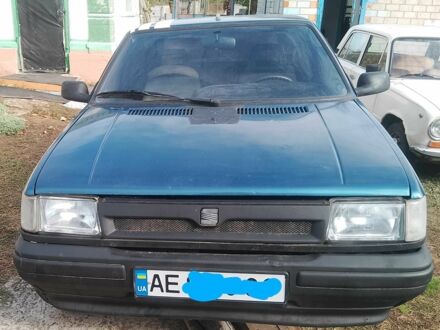 Сеат Ибица 1986 в Днепре (Днепропетровске) на Automoto.ua Синий Сеат Ибица, объемом двигателя 1 л и пробегом 330 тыс. км за 795 $, фото 1 на Automoto.ua