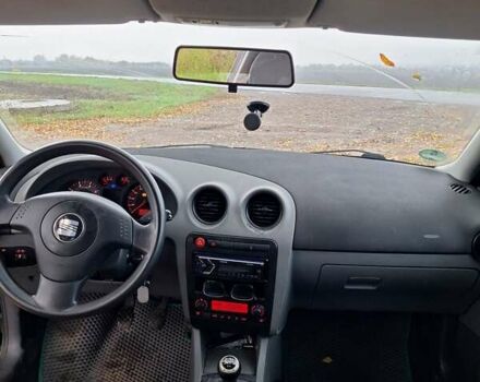 Зеленый Сеат Ибица, объемом двигателя 1.2 л и пробегом 131 тыс. км за 4000 $, фото 1 на Automoto.ua