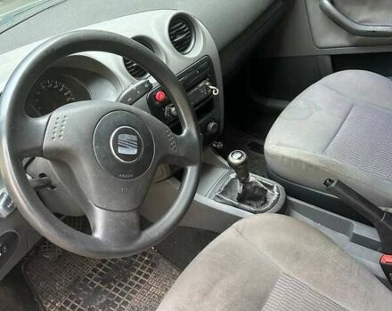 Зелений Сеат Ibiza, об'ємом двигуна 1.39 л та пробігом 239 тис. км за 3999 $, фото 6 на Automoto.ua