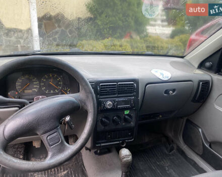 Белый Сеат Инка, объемом двигателя 1.9 л и пробегом 200 тыс. км за 1800 $, фото 2 на Automoto.ua