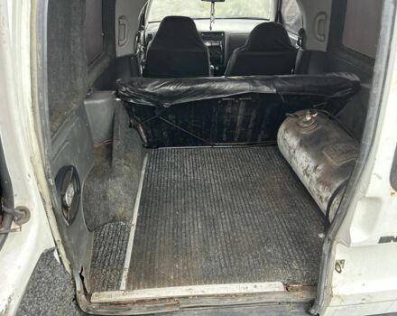 Белый Сеат Инка, объемом двигателя 1.4 л и пробегом 200 тыс. км за 1300 $, фото 4 на Automoto.ua