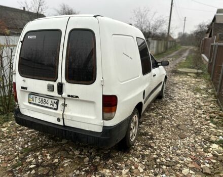 Белый Сеат Инка, объемом двигателя 1.4 л и пробегом 200 тыс. км за 1300 $, фото 2 на Automoto.ua