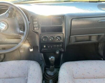 Белый Сеат Инка, объемом двигателя 1.9 л и пробегом 180 тыс. км за 2000 $, фото 7 на Automoto.ua