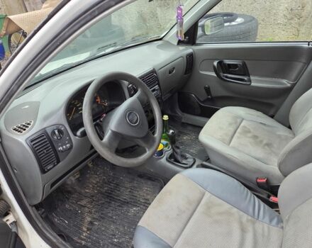 Белый Сеат Инка, объемом двигателя 1.4 л и пробегом 199 тыс. км за 1750 $, фото 2 на Automoto.ua