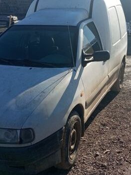 Белый Сеат Инка, объемом двигателя 0 л и пробегом 260 тыс. км за 1800 $, фото 2 на Automoto.ua