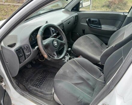 Белый Сеат Инка, объемом двигателя 1.9 л и пробегом 200 тыс. км за 2500 $, фото 6 на Automoto.ua