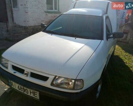 Білий Сеат Inca, об'ємом двигуна 1.39 л та пробігом 370 тис. км за 2500 $, фото 1 на Automoto.ua