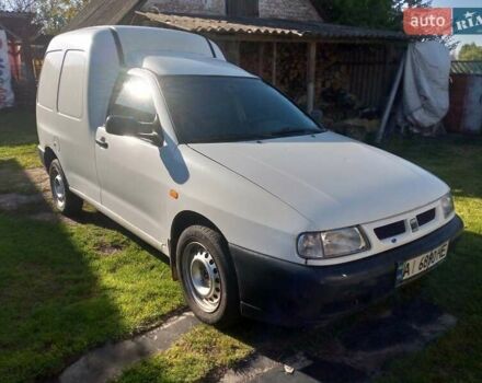 Белый Сеат Инка, объемом двигателя 1.4 л и пробегом 370 тыс. км за 2500 $, фото 7 на Automoto.ua