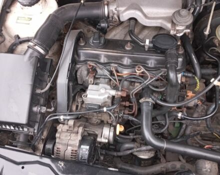 Белый Сеат Инка, объемом двигателя 2 л и пробегом 257 тыс. км за 2365 $, фото 7 на Automoto.ua