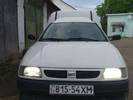 Белый Сеат Инка, объемом двигателя 1.4 л и пробегом 205 тыс. км за 1800 $, фото 1 на Automoto.ua