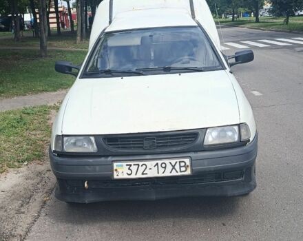 Белый Сеат Инка, объемом двигателя 1.4 л и пробегом 345 тыс. км за 839 $, фото 1 на Automoto.ua
