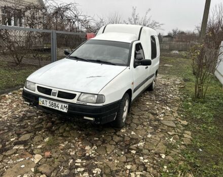 Белый Сеат Инка, объемом двигателя 1.4 л и пробегом 200 тыс. км за 1300 $, фото 1 на Automoto.ua