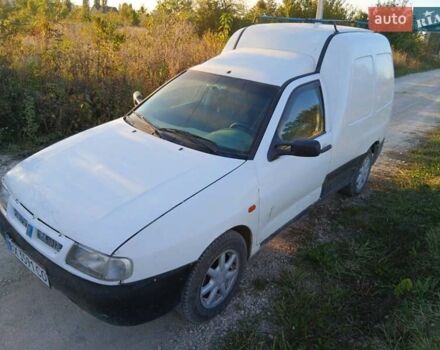 Білий Сеат Inca, об'ємом двигуна 1.39 л та пробігом 300 тис. км за 1200 $, фото 1 на Automoto.ua