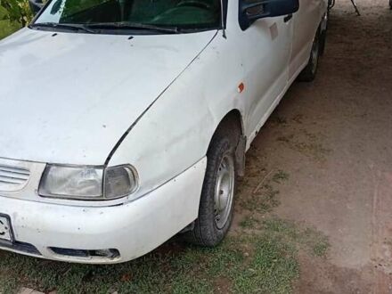 Білий Сеат Inca, об'ємом двигуна 1.9 л та пробігом 205 тис. км за 800 $, фото 1 на Automoto.ua