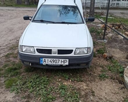 Белый Сеат Инка, объемом двигателя 1.4 л и пробегом 220 тыс. км за 1500 $, фото 1 на Automoto.ua