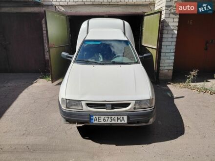 Белый Сеат Инка, объемом двигателя 1.39 л и пробегом 77 тыс. км за 1950 $, фото 1 на Automoto.ua