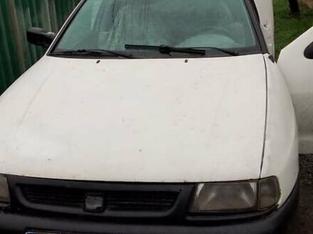 Белый Сеат Инка, объемом двигателя 1.9 л и пробегом 130 тыс. км за 1500 $, фото 1 на Automoto.ua