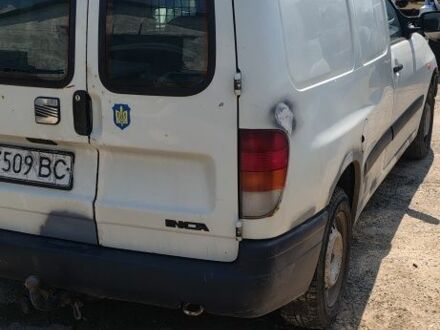 Белый Сеат Инка, объемом двигателя 0 л и пробегом 2 тыс. км за 1237 $, фото 1 на Automoto.ua