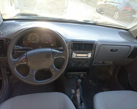 Черный Сеат Инка, объемом двигателя 1.4 л и пробегом 200 тыс. км за 1800 $, фото 4 на Automoto.ua