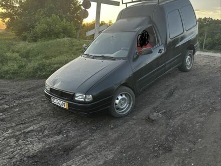 Чорний Сеат Inca, об'ємом двигуна 1.9 л та пробігом 200 тис. км за 1682 $, фото 1 на Automoto.ua