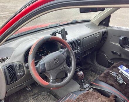 Красный Сеат Инка, объемом двигателя 1.6 л и пробегом 185 тыс. км за 800 $, фото 4 на Automoto.ua