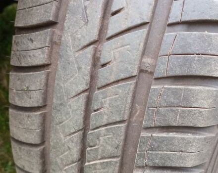 Красный Сеат Инка, объемом двигателя 1.6 л и пробегом 180 тыс. км за 1350 $, фото 3 на Automoto.ua