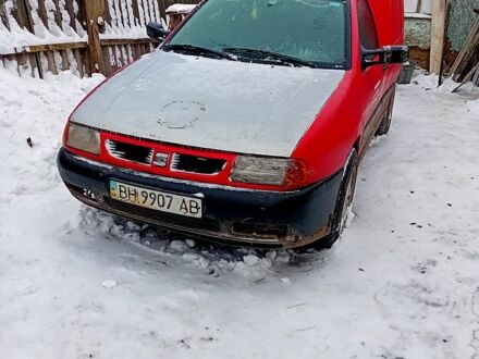 Червоний Сеат Inca, об'ємом двигуна 1.6 л та пробігом 222 тис. км за 1200 $, фото 1 на Automoto.ua